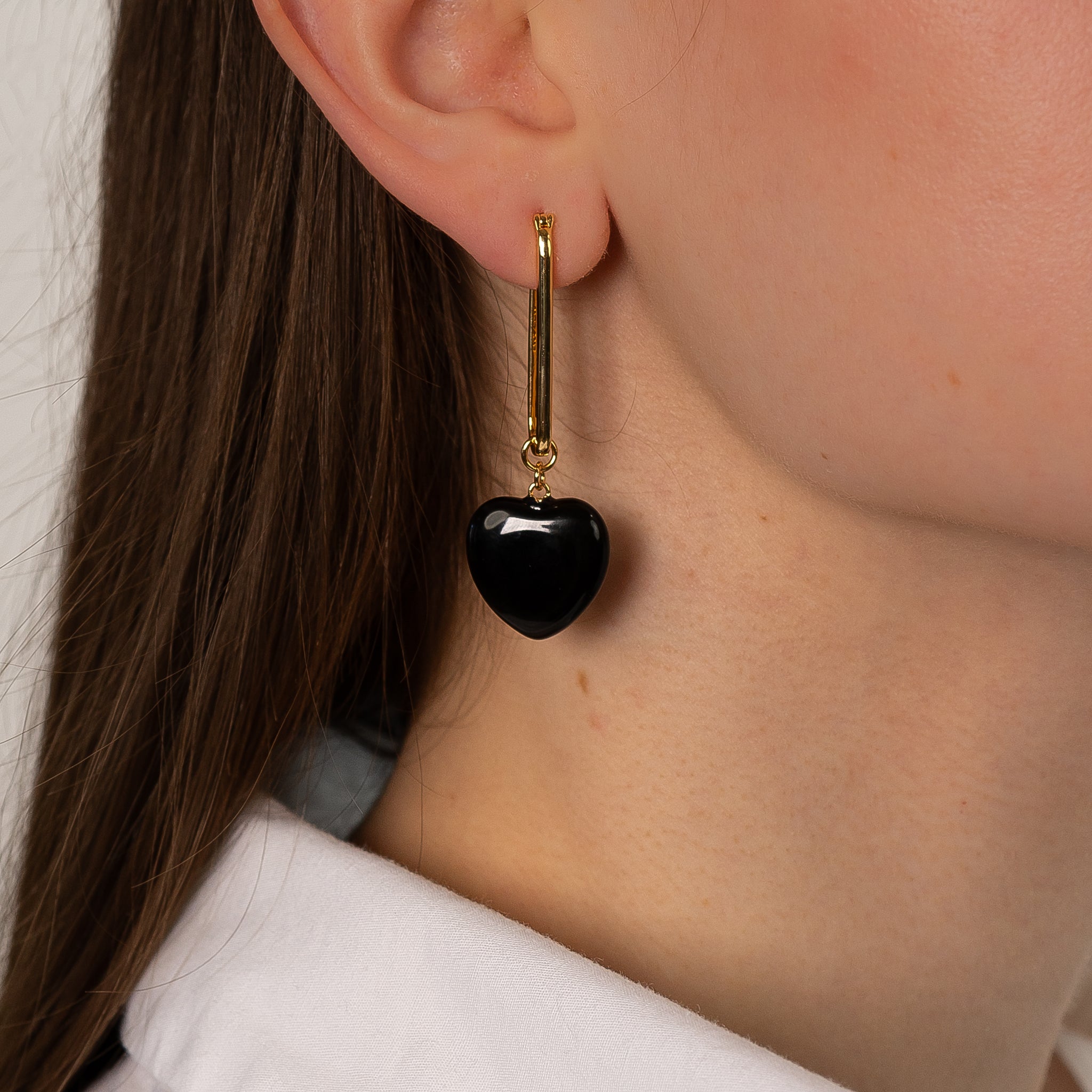 14k Gold Dangling store Onyx Hearts